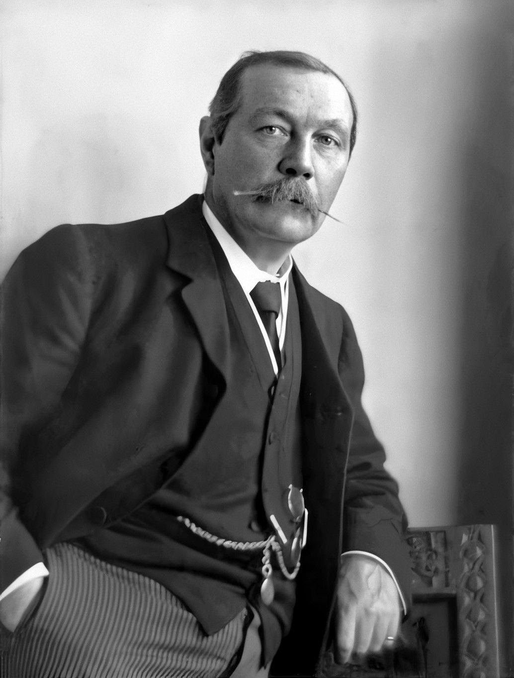 Arthur Conan Doyle, portrait par Walter Benington, 1914