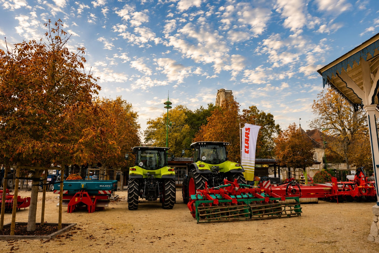 Tracteurs modernes exposés à la foire de la Saint-Martin à Lectoure