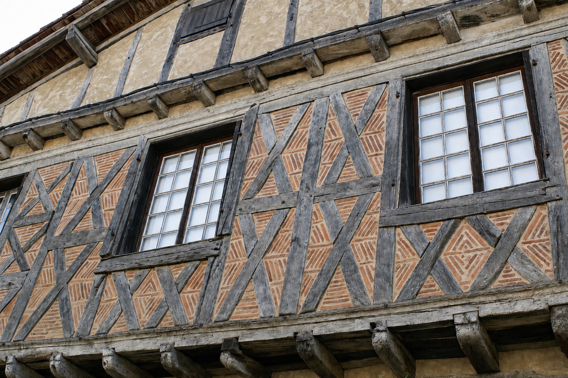 Détail de colombages à Labastide-d’Armagnac
