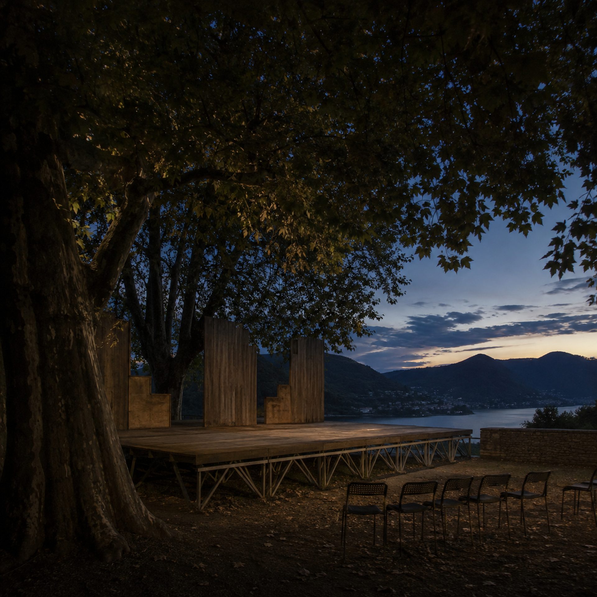 Évocation du Théâtre de la Nature au crépuscule